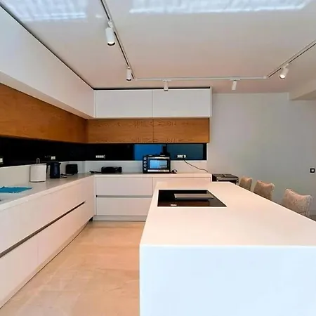 Διαμέρισμα Sallea Grand Horizon